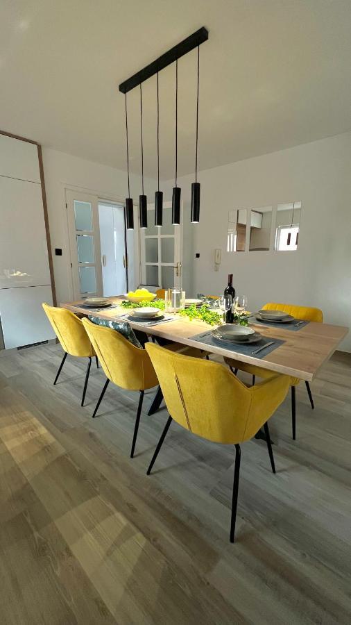 Magnolia Deluxe Zadar-with Free Parking, Garden And Terrace * Zadar