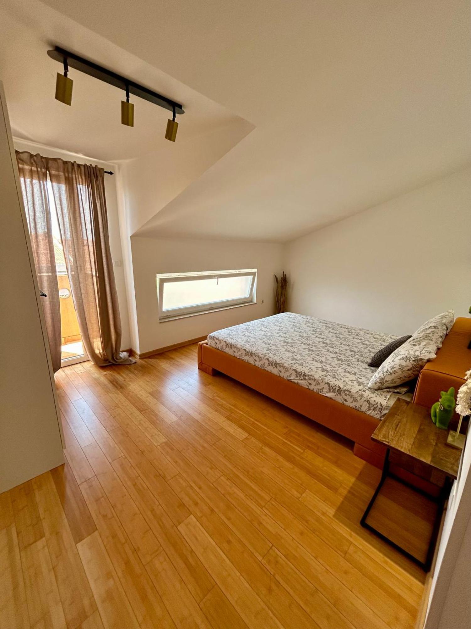 Magnolia Deluxe Zadar-with Free Parking, Garden And Terrace Apartman