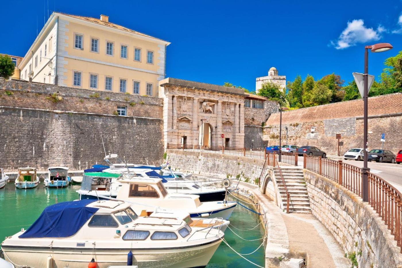 Apartman Magnolia Deluxe Zadar-with Free Parking, Garden And Terrace